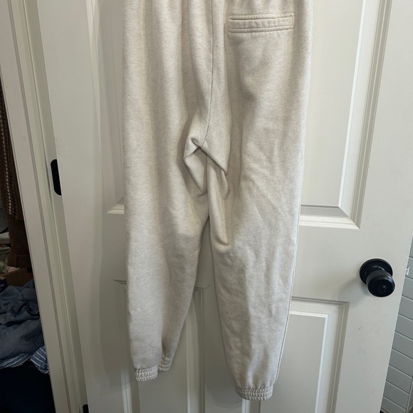 Aerie size XS women’s cream sweatpants LOVE colorful letter patches - Picture 5 of 9